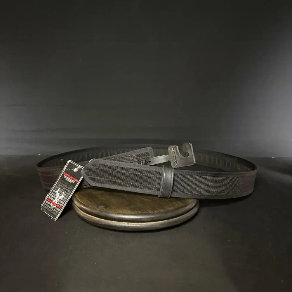 Safariland 4304 Duty Belt Size 56” Legacy Nylon Laminamted Hook & Loop Locking